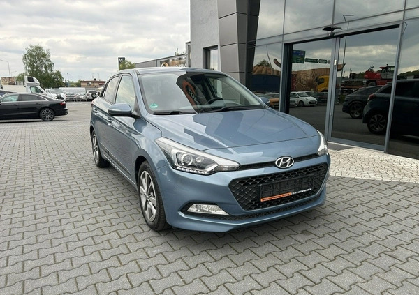 Hyundai i20 cena 41900 przebieg: 119000, rok produkcji 2016 z Żnin małe 191